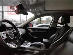 جاگوار F-Pace